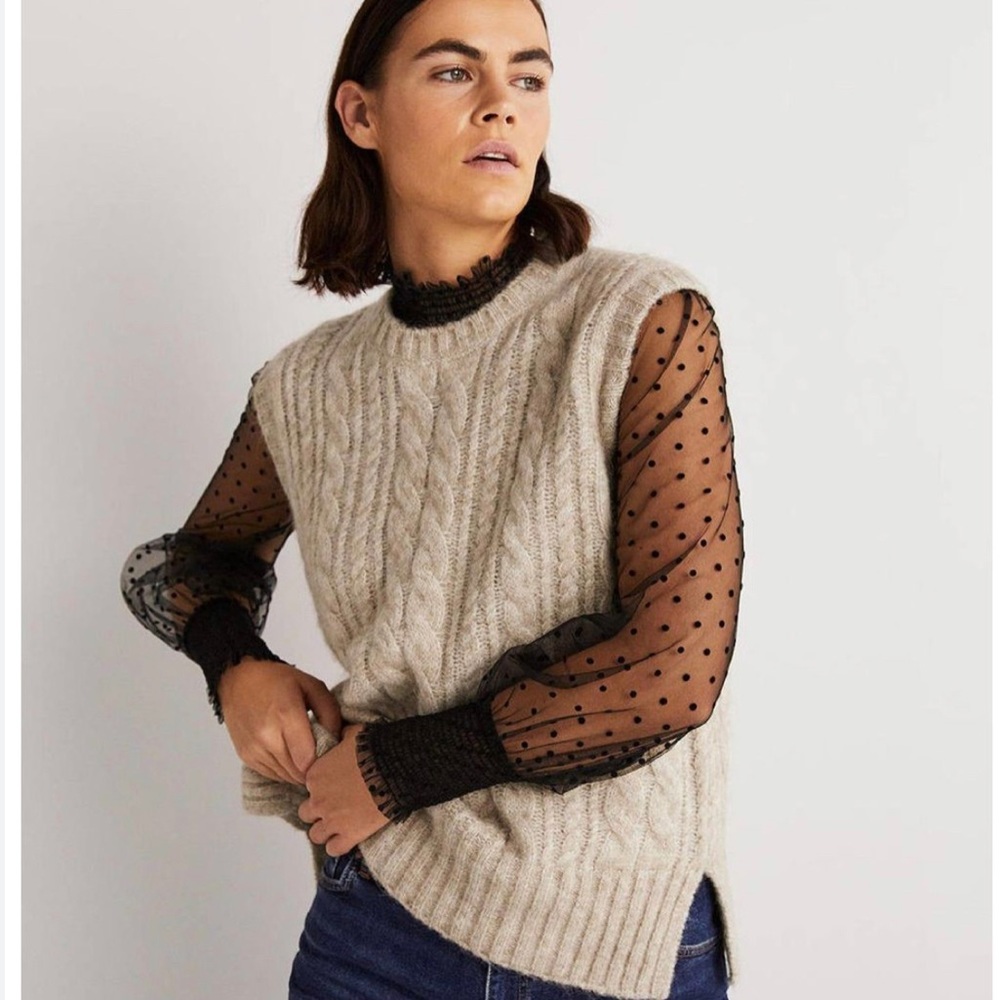 Boden Relaxed Cable Sweater Vest in Natural, size 8
